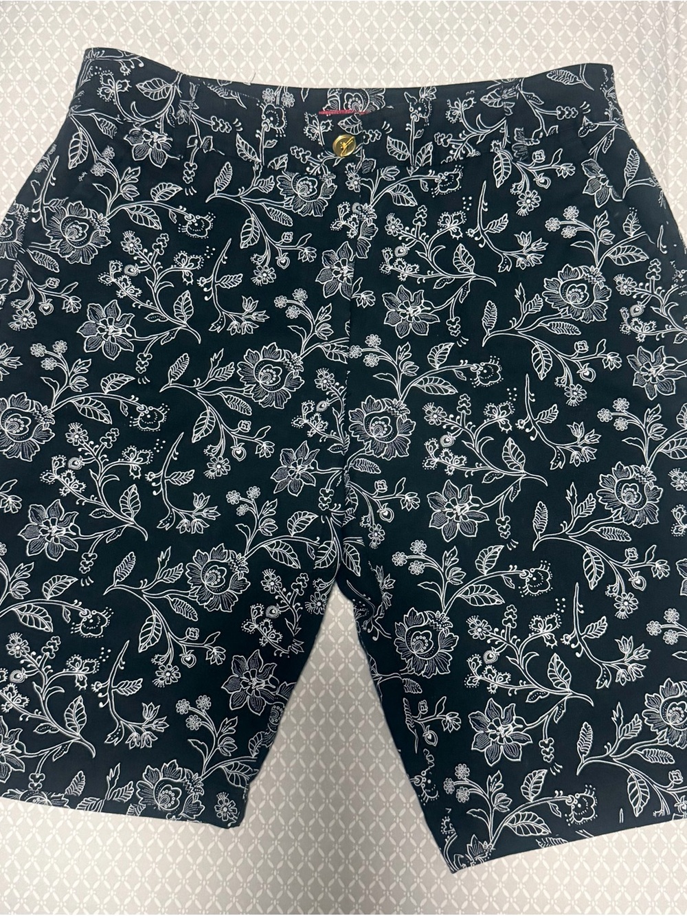 Charter Club Shorts with White Floral Print Size 8